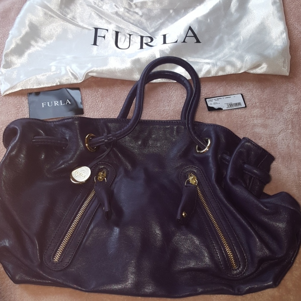 Furla TF Carmen leather bag💯authentic